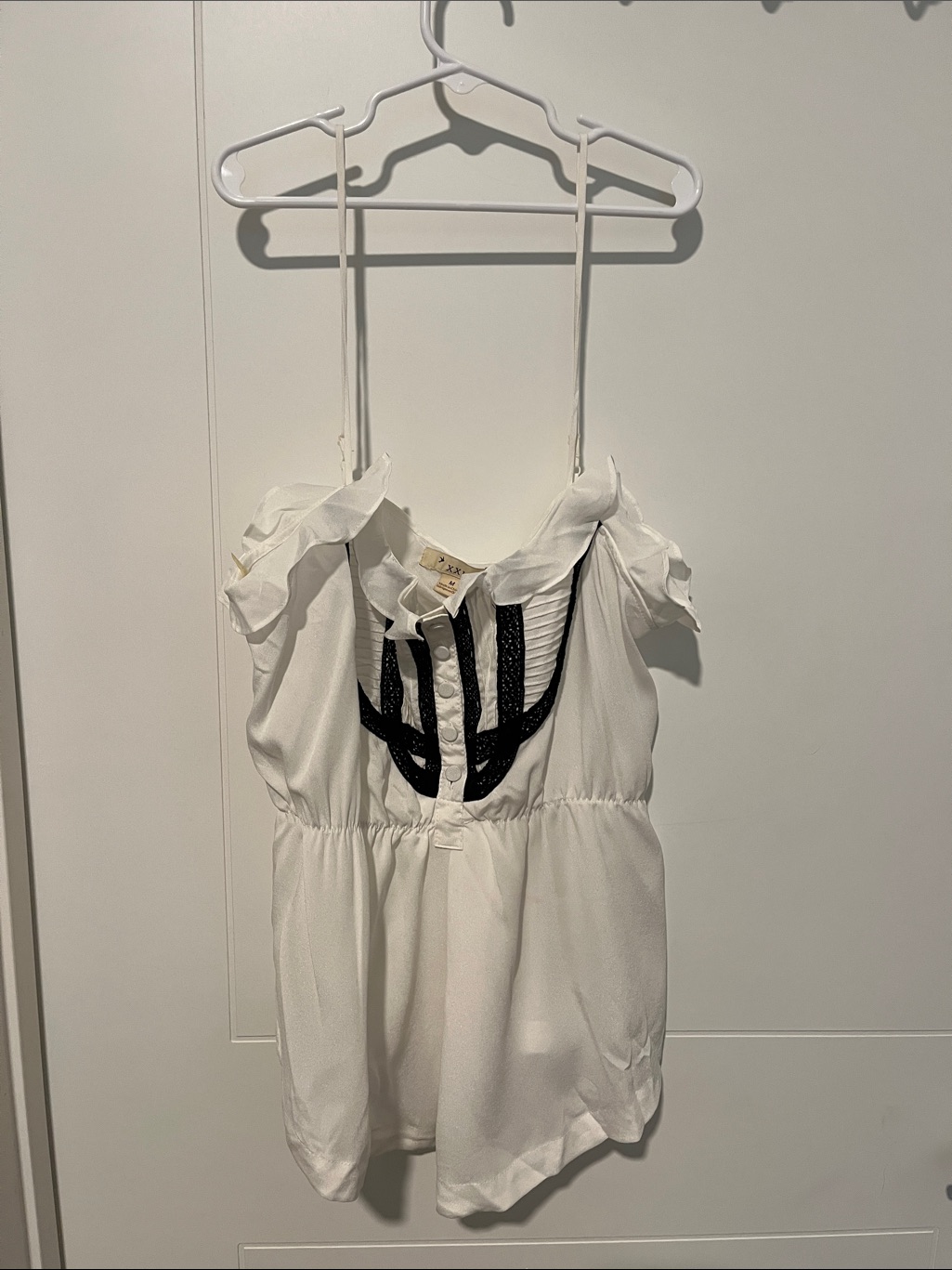 Y2k Forever 21 White Black Trim Ruffle Front Button Sleeveless Top Cottagecore